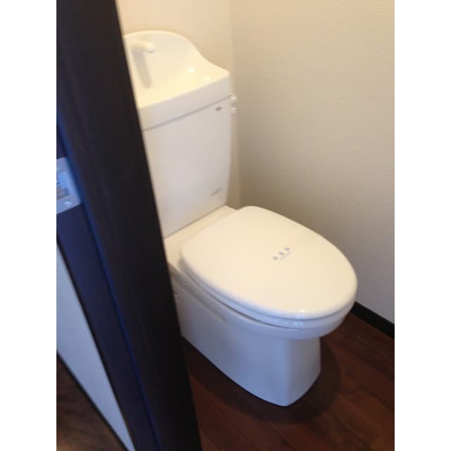 Room image 13