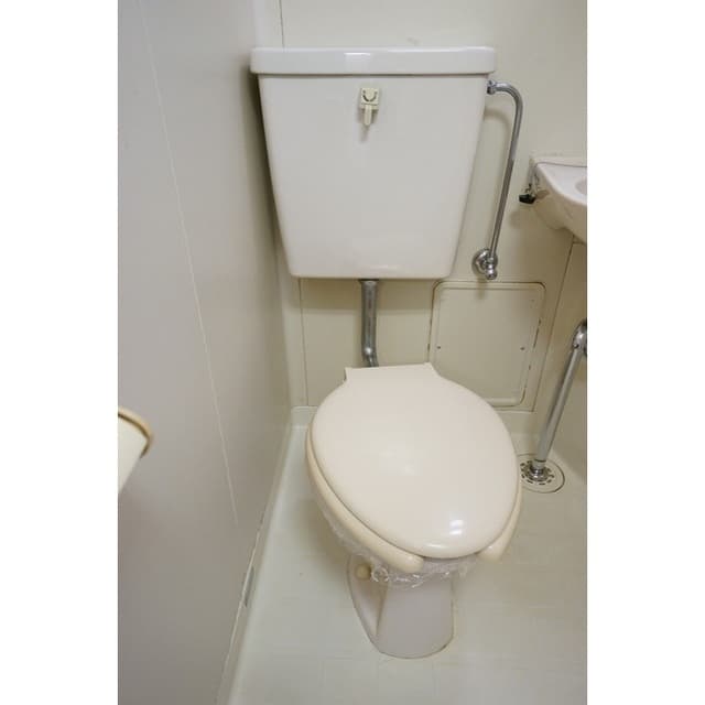 Room image 11
