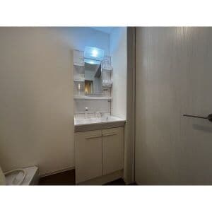 Room image 14