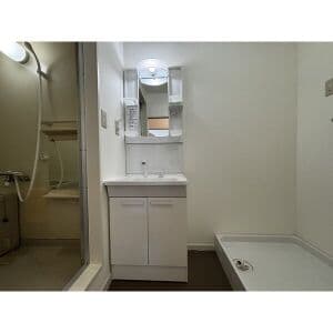 Room image 14