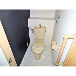 Room image 9