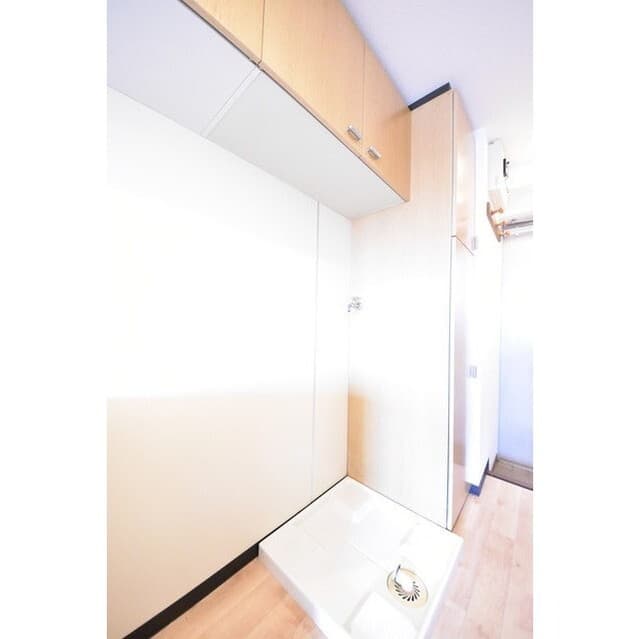 Room image 10