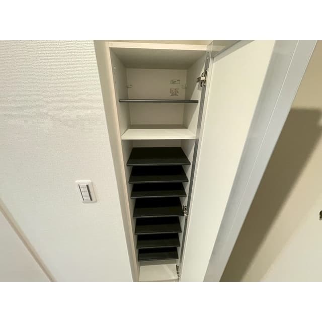 Room image 15