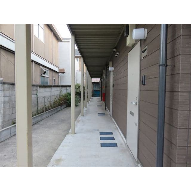 Room image 16