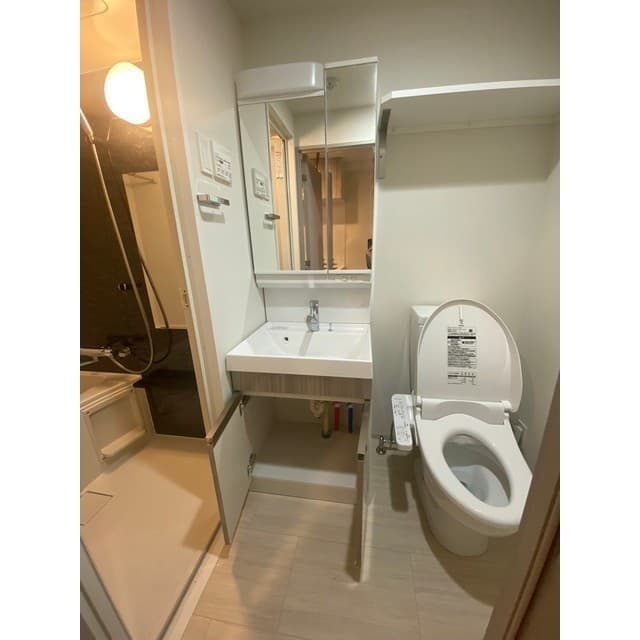 Room image 9