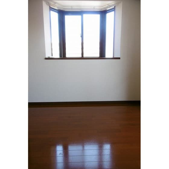 Room image 16