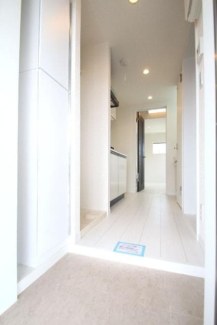 Room image 9