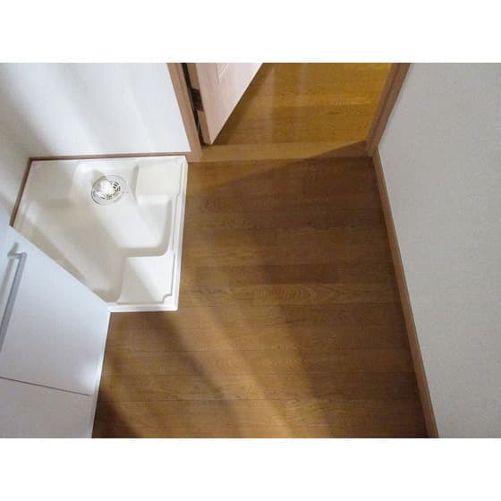Room image 16