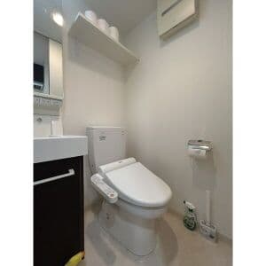 Room image 11