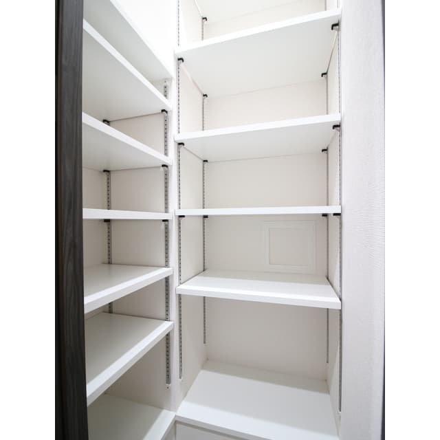 Room image 14