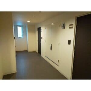Room image 8