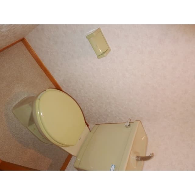 Room image 9