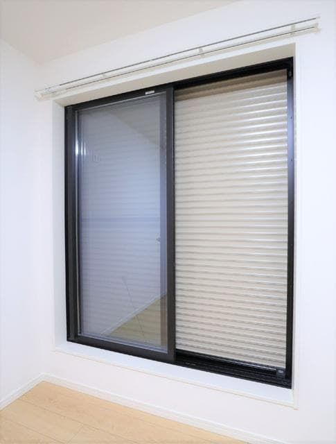 Room image 15