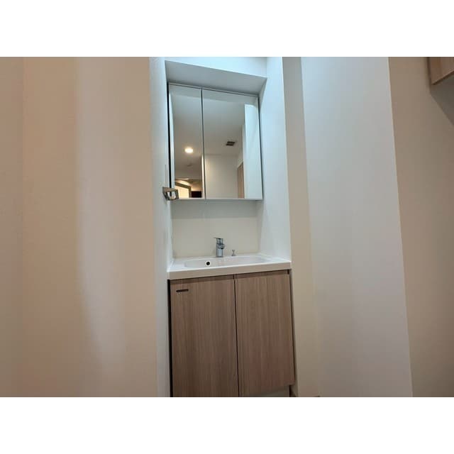 Room image 14