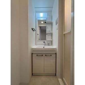 Room image 15
