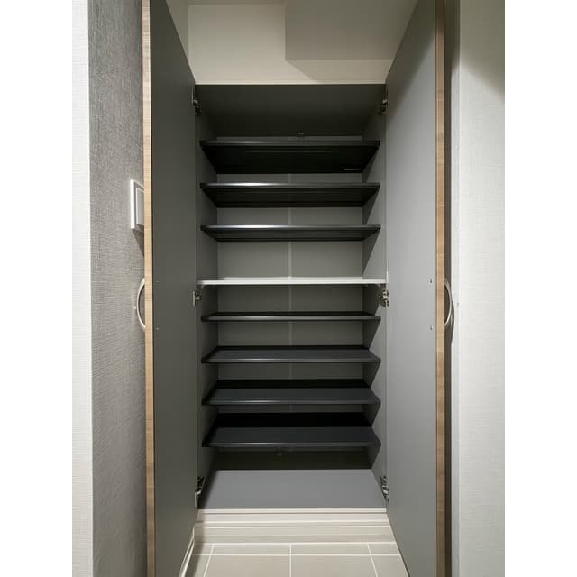 Room image 15