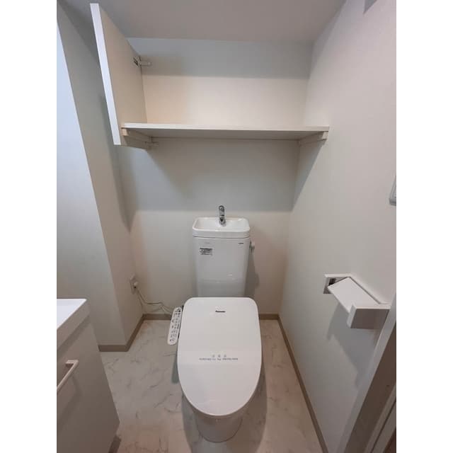 Room image 12
