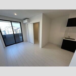 Room image 8