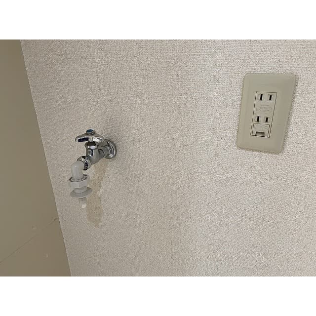 Room image 15
