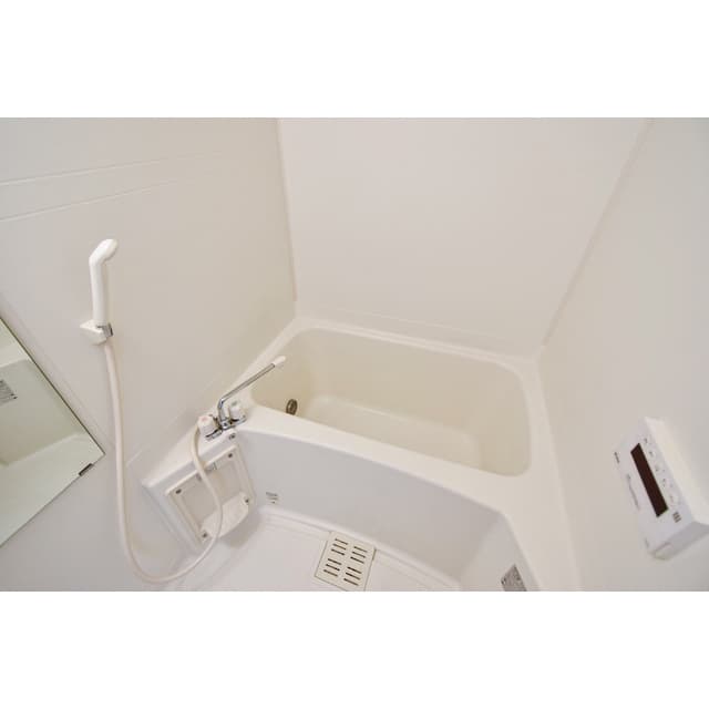 Room image 12