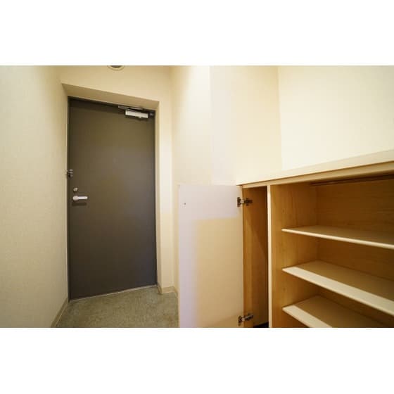 Room image 15