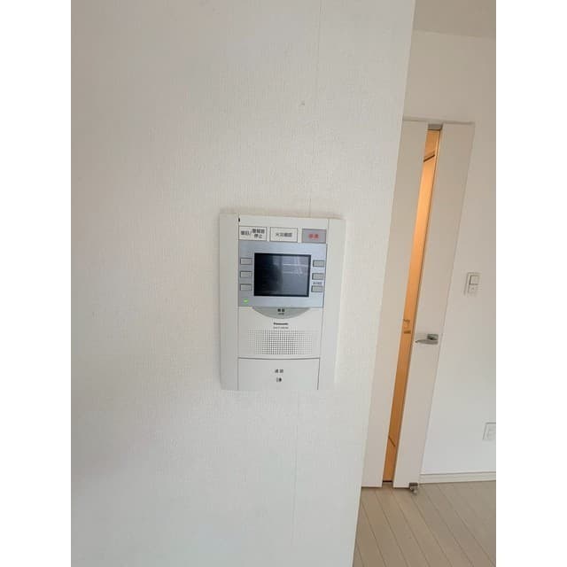 Room image 13
