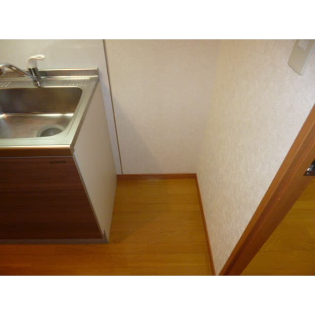 Room image 12