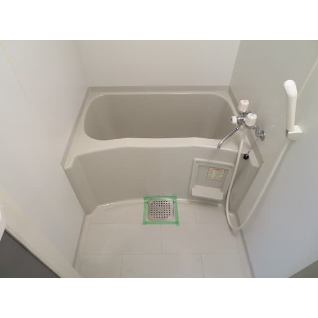 Room image 10