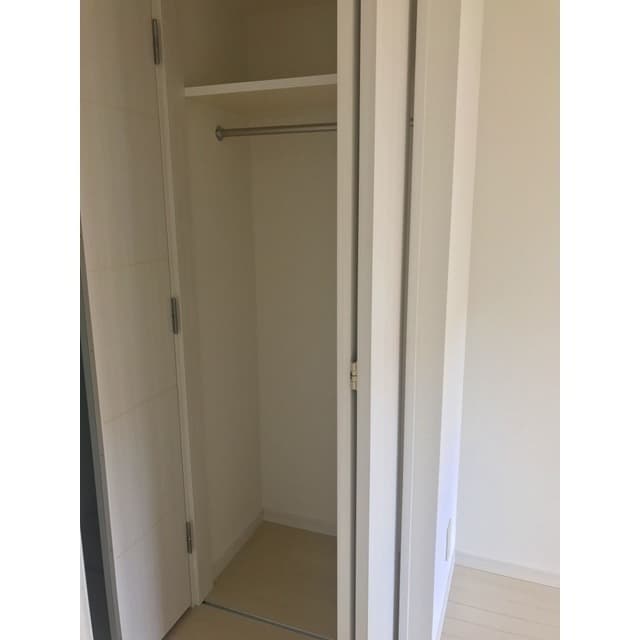 Room image 13