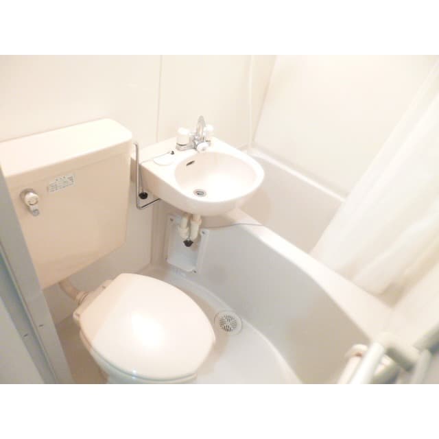 Room image 11