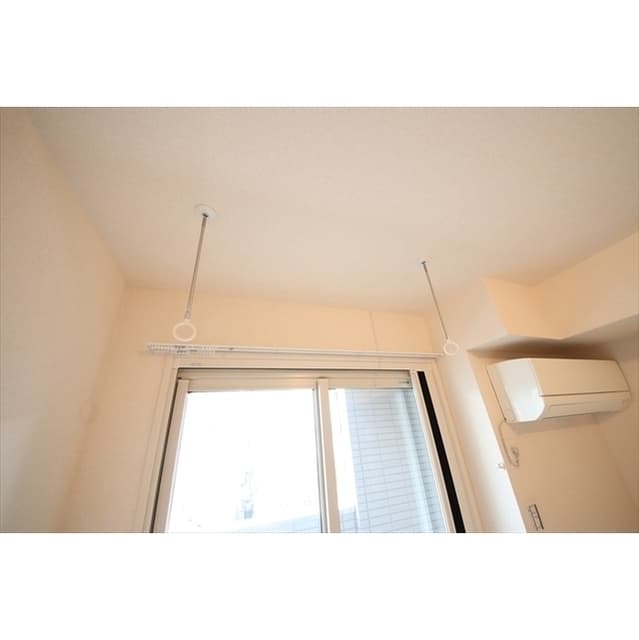 Room image 15