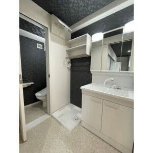 Room image 10