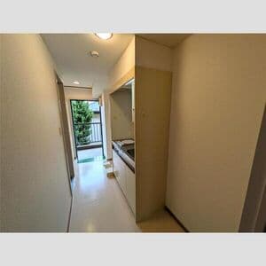 Room image 11