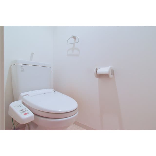 Room image 9