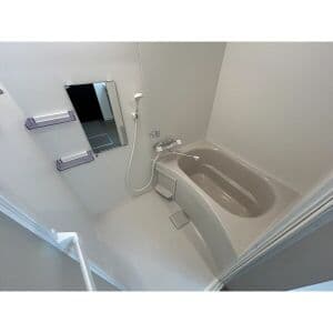 Room image 11