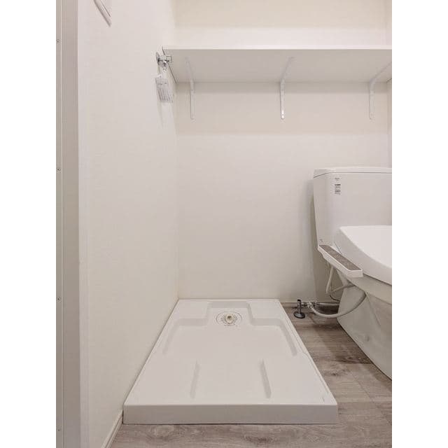Room image 13
