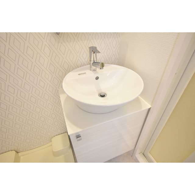 Room image 14