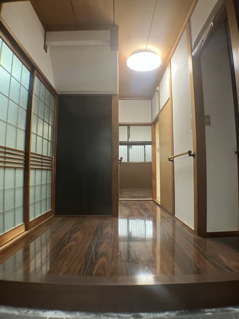 Room image 12