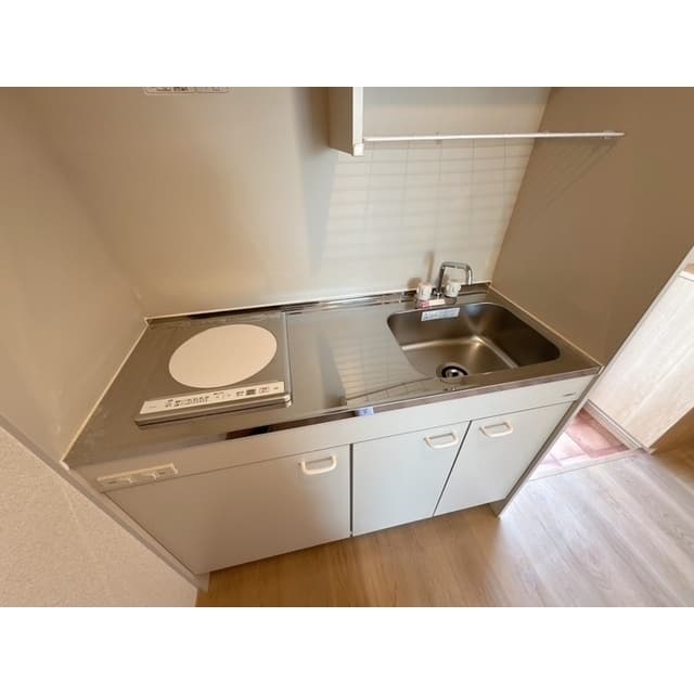 Room image 10