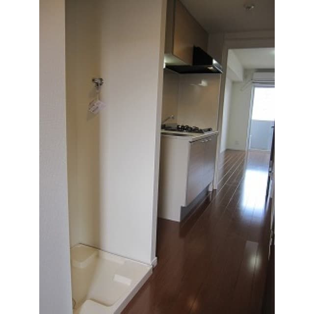 Room image 11