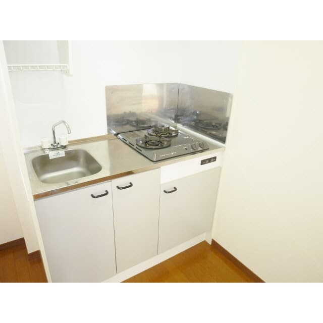 Room image 8