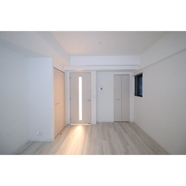 Room image 14