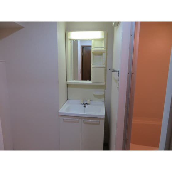Room image 12