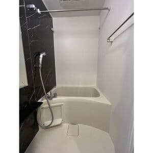 Room image 13