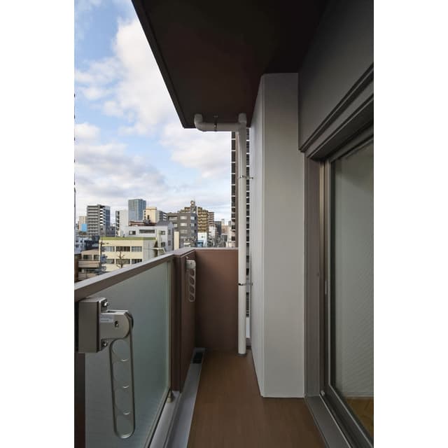 Room image 15