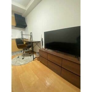 Room image 8