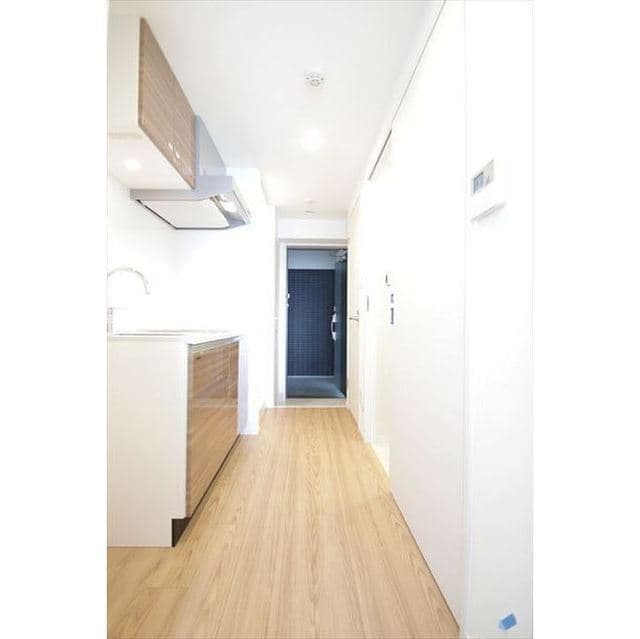 Room image 15