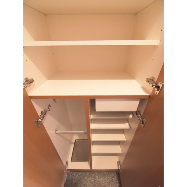 Room image 11