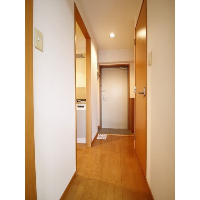 Room image 13
