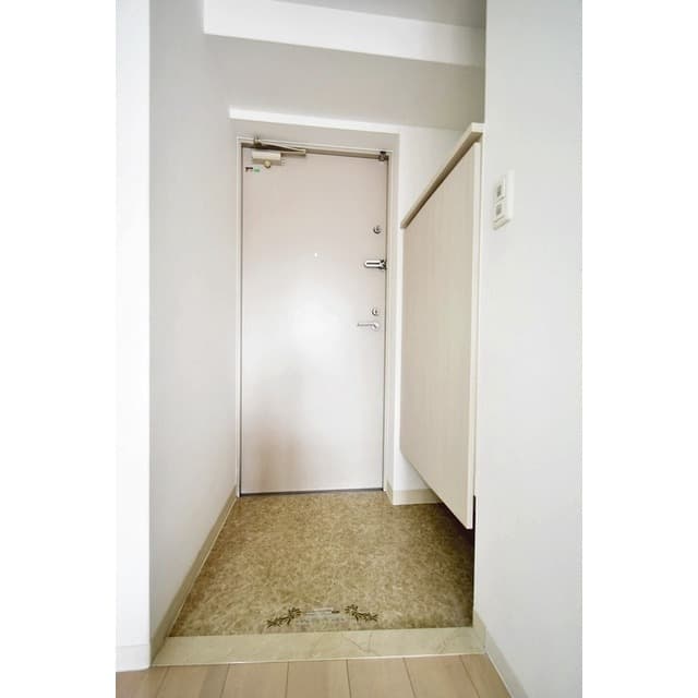 Room image 10